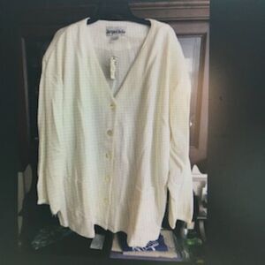 Long Sleeve Button Down Sweater . Woman's Size: 4XL {26-28} . Jacque & KoKo